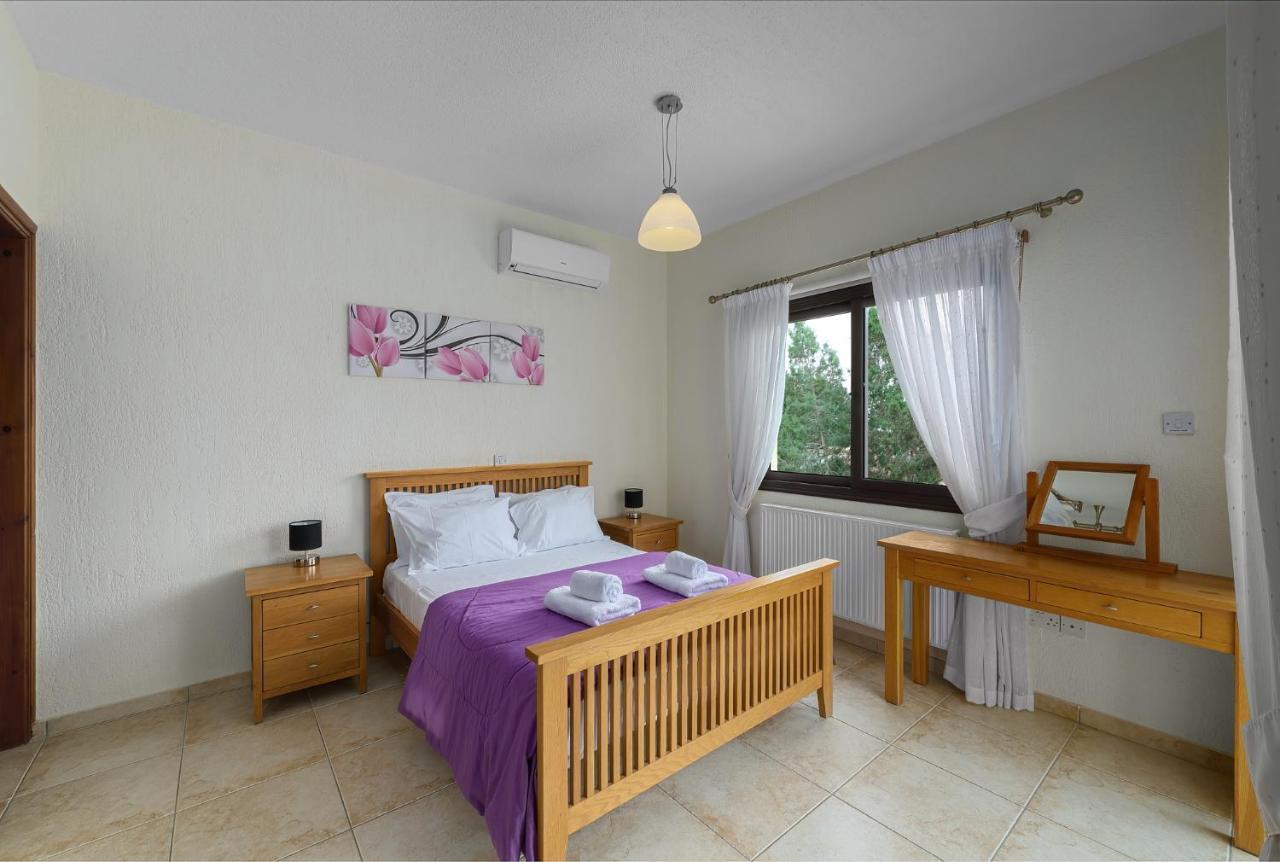 Villa Camelot By Ezoria Villas คอรัลเบย์ ภายนอก รูปภาพ
